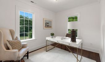 18 Tokeneke Trl, Darien, CT 06820