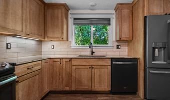17222 SE TICKLE CREEK Rd, Boring, OR 97009