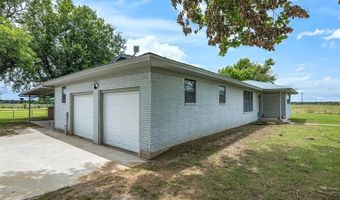 1411 Parker Dairy Rd, Alvord, TX 76225