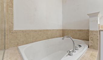 1815 POTOMAC GREENS Dr, Alexandria, VA 22314