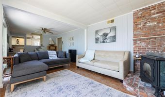 43 Flintstone Rd, Narragansett, RI 02882