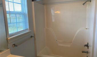 911 SW Cheyenne Dr, Bentonville, AR 72712