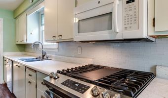 151 Lakewood Blvd, Madison, WI 53704