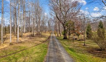 584 S POES Rd, Amissville, VA 20106