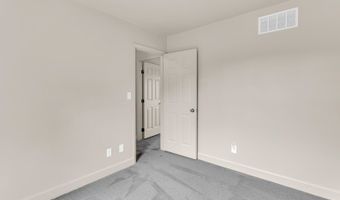 1780 Williamsburg Dr, Adrian, MI 49221