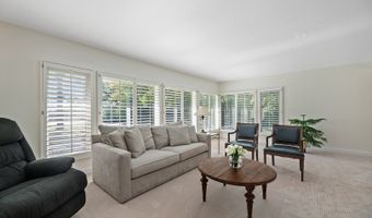 200 N Forest Ct, Addison, IL 60101