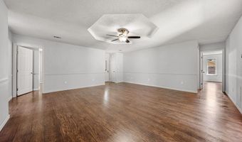 702 Kamak Dr, Beebe, AR 72012