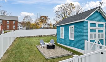 394 Washington St, Bath, ME 04530