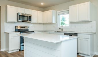 2643 20th St SW, Altoona, IA 50009