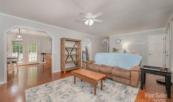 2106 Woodhurst Ln, Albemarle, NC 28001