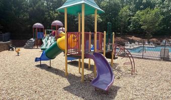 428 STERLING PARK Cir, Alabaster, AL 35007