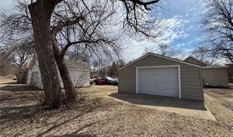 31 E Snelling Ave, Appleton, MN 56208