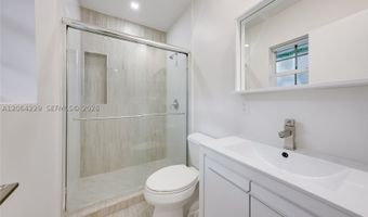 52 Camden Dr, Bal Harbour, FL 33154