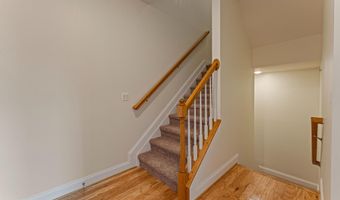 42823 LITTLEHALES Ter, Ashburn, VA 20148