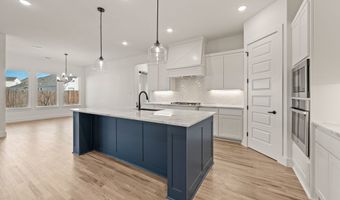 912 Highlands Ave, Aledo, TX 76008
