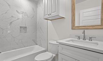 124 Court Unit # 302 St, Bay St. Louis, MS 39520