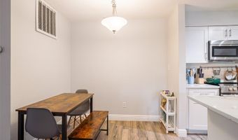 249 AFTON Sq 211, Altamonte Springs, FL 32714