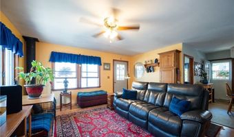 22 Harrison St, Bristol, RI 02809