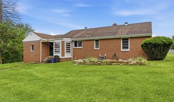 2207 Ridgevue Ave, Aliquippa, PA 15001