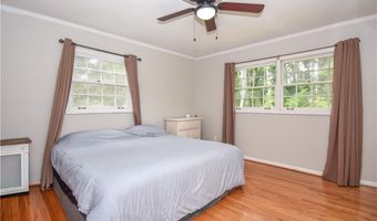 1458 CLUBVIEW Dr, Alexander City, AL 35010