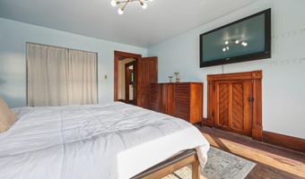 107 W High St, Ashley, OH 43003