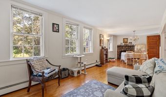 202 Paine St, Bellingham, MA 02019