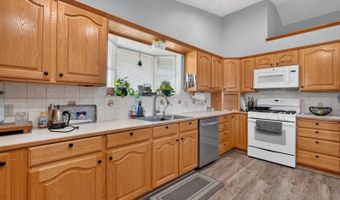 2908 Sunbeam Rd Unit R, American Falls, ID 83211