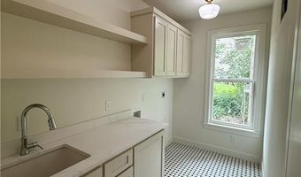 23 Langholm Ln, Bella Vista, AR 72715