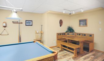 12977 Richmond Heights Dr, Aberdeen, SD 57401