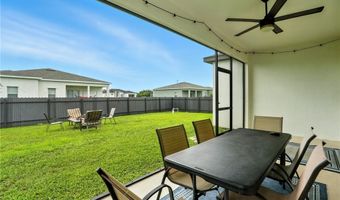 1823 NW 10th St, Cape Coral, FL 33993