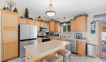 915 Wildflower Ct, Amery, WI 54001