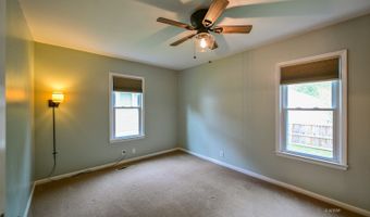 37 Euclid Dr, Athens, OH 45701