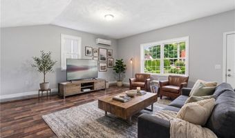 38 Franklin St, East Providence, RI 02915