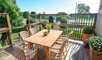 1699 Glade Dr SW, Altoona, IA 50009