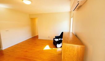 9 Wood St, Bangor, ME 04401