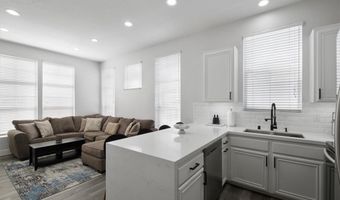 8102 E Santo Ct, Anaheim, CA 92808