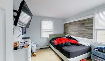 45 Hammond St 3, Newport, RI 02840