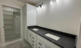 805 Pearl St, Benton, AR 72015