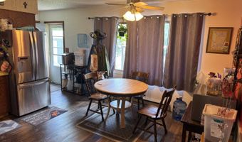 415 10th St W, Bottineau, ND 58318