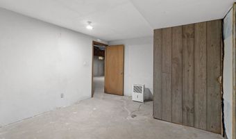 609 S MEMORIAL Dr, Appleton, WI 54914
