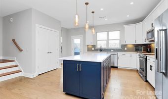 11043 Stetler St, Charlotte, NC 28204