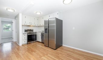 515 Emmett St 13, Bristol, CT 06010