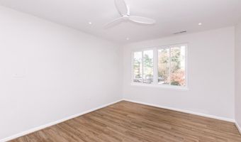 7 HAMILL Rd 7C, Baltimore, MD 21210