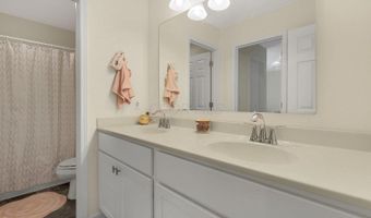 20 Thoreau Dr, Ashville, OH 43103