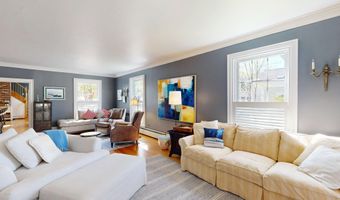 75 Court St, Belfast, ME 04915