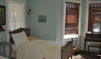 18 Bridge Ave, Bay Head, NJ 08742