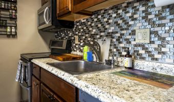 99 WALAKA St 12A, Kihei, HI 96753