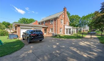 228 Kenwick Dr, Akron, OH 44313