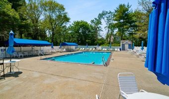223 Robertson Way, Bayonne, NJ 07035