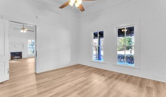 411 S Hutchinson Ave, Adel, GA 31620